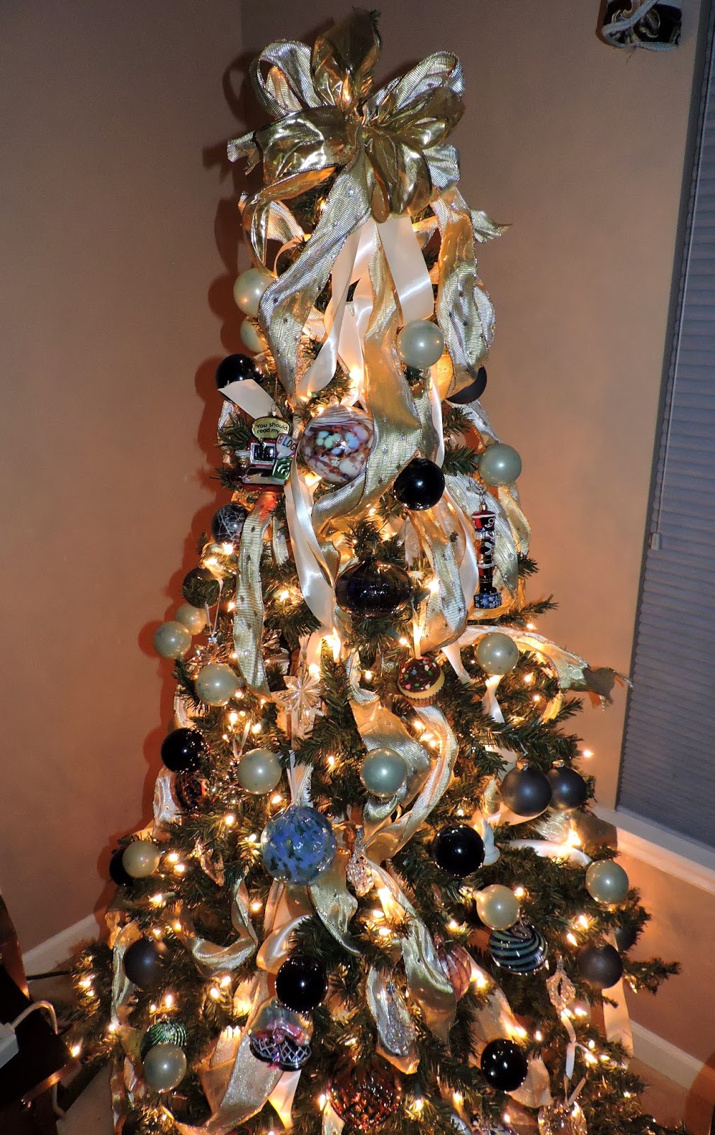 Penny's Passion Show Me Your Christmas Tree St. Louis!