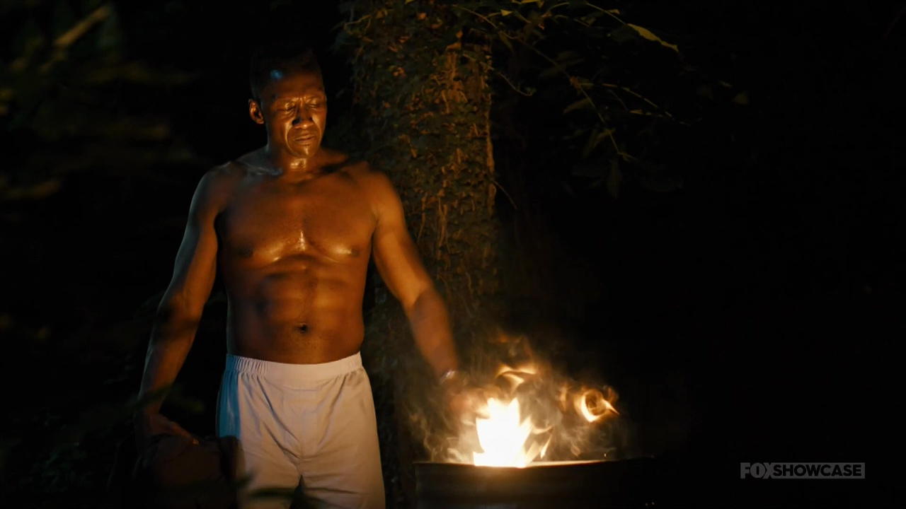 Mahershala Ali shirtless in True Detective 3-07 "The Final Country&quo...