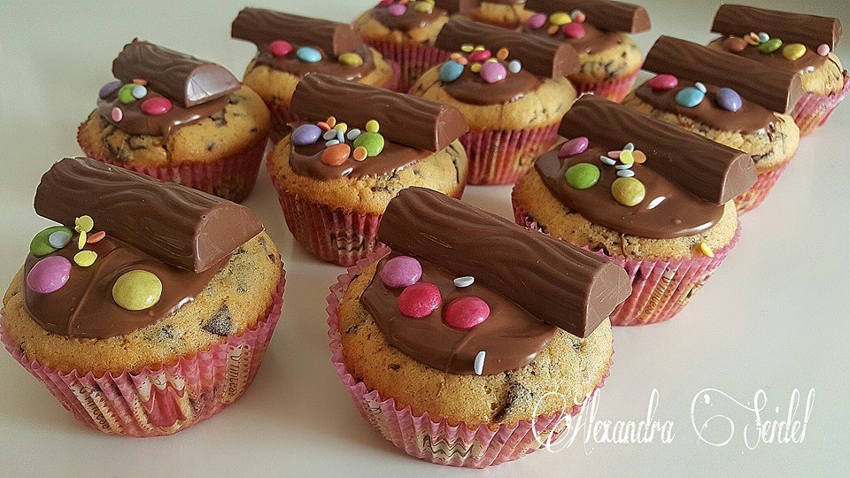 Stracciatella-Duplo-Kinderschokobon Muffin mit Smarties