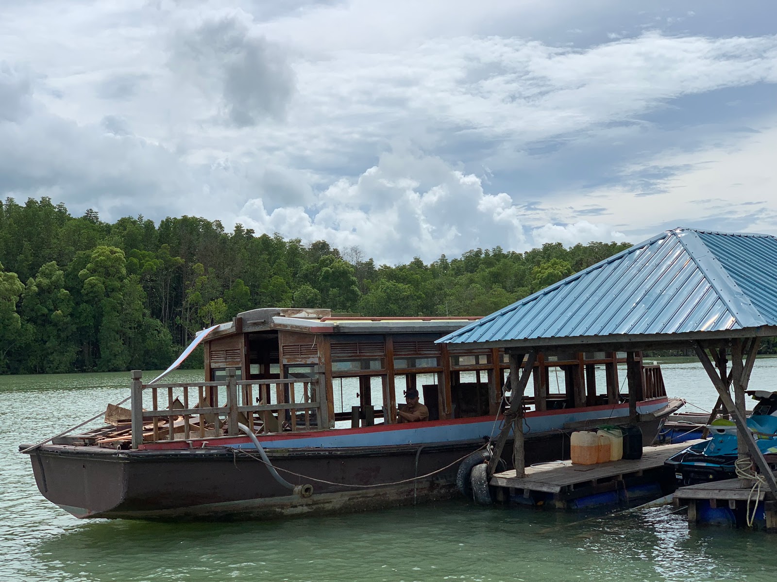 Ciklilyputih The Lifestyle Blogger Bercuti Di Chalet Terapung Kong Kong Selat Mendana