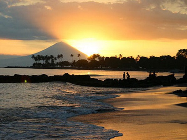 10 Most Beautiful Beaches In Lombok Island That You Shouldn't Miss 10 Most Beautiful Beaches In Lombok Island That You Shouldn't Miss