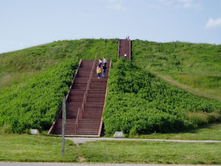 monks-mound-stairs-cc-ringey.jpg