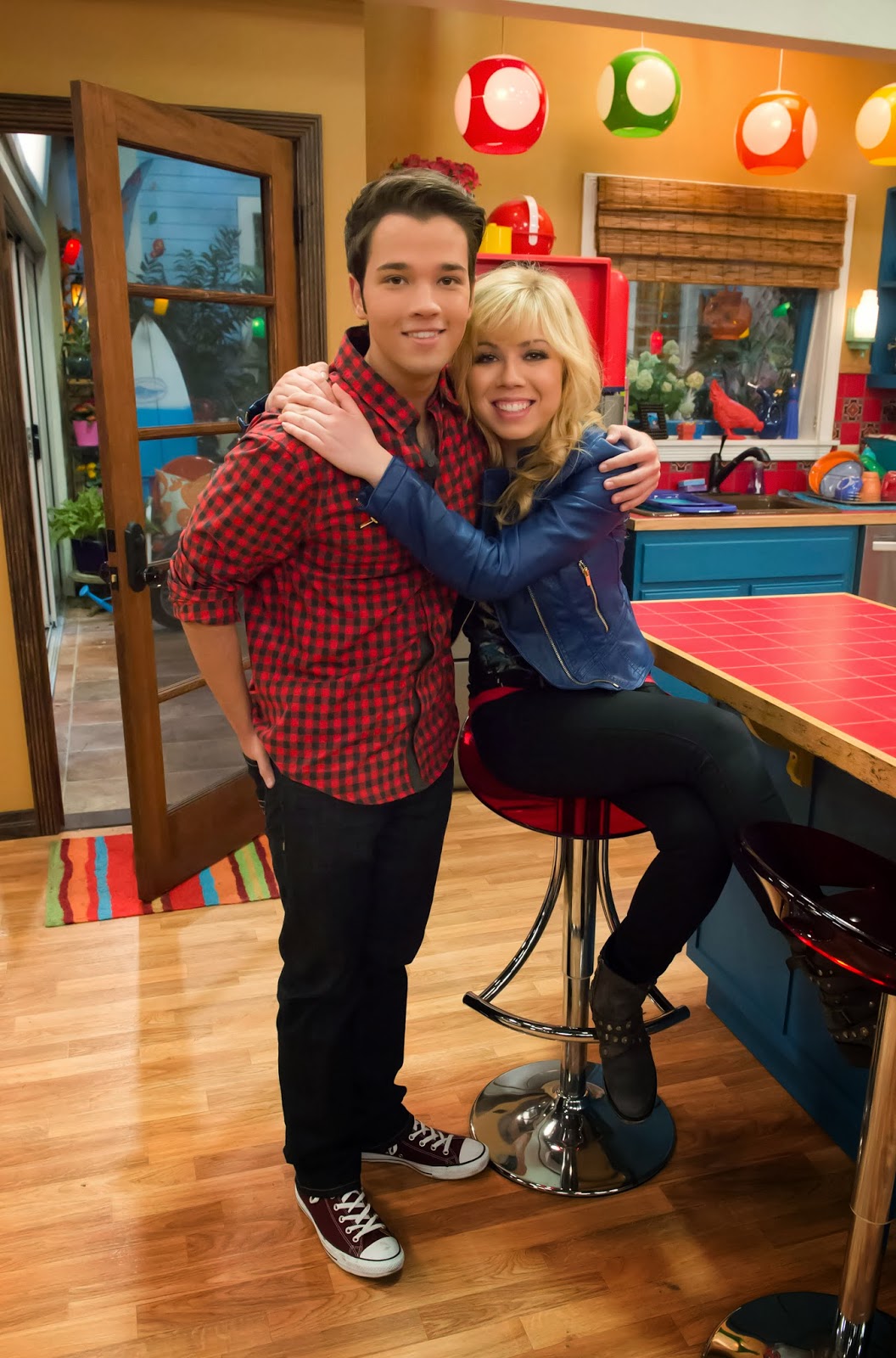 Sam & Cat "The Killer Tuna Jump Freddie Jade Robbie" Photos!