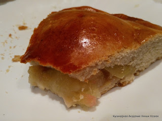 пирог на твороге с яблоками порция