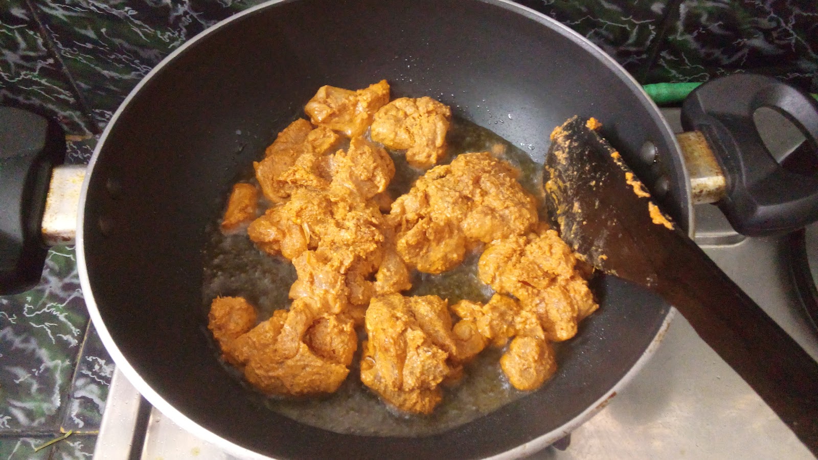 shaziya'srecipes PAN FRIED CHICKEN TIKKA RECIPE