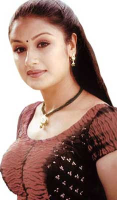 Tamil-Hot-Actress-Sonia-Agarwal