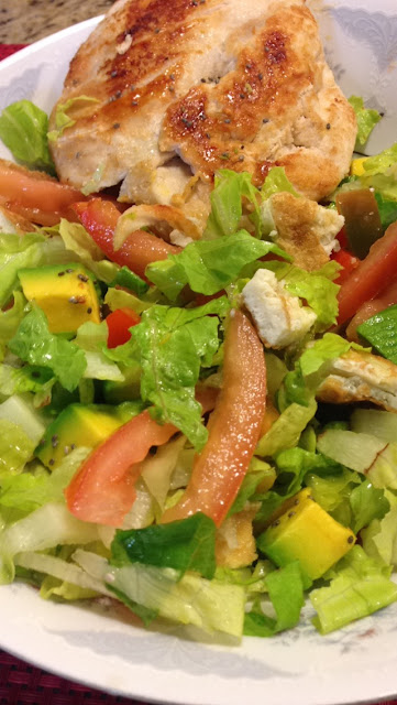 Chicken and Avocado Salad.! / Ensalada de Pollo y Aguacate.! - pialy coste