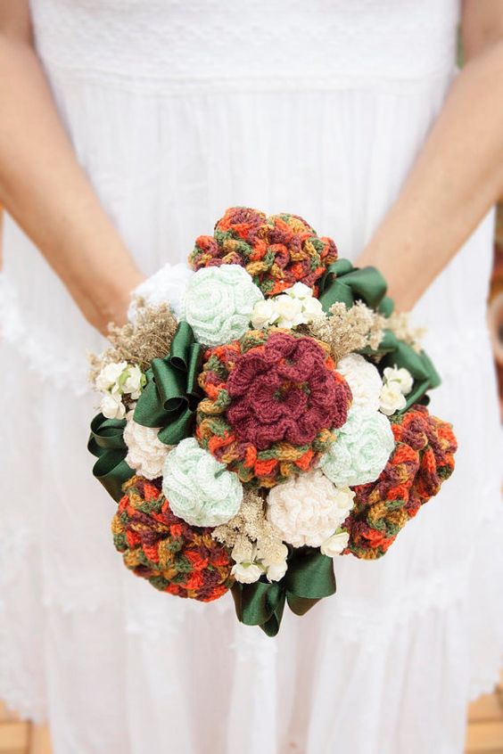 Chic Hand Knit Crotchet Bridal Bouquet Ideas For The Unconventional