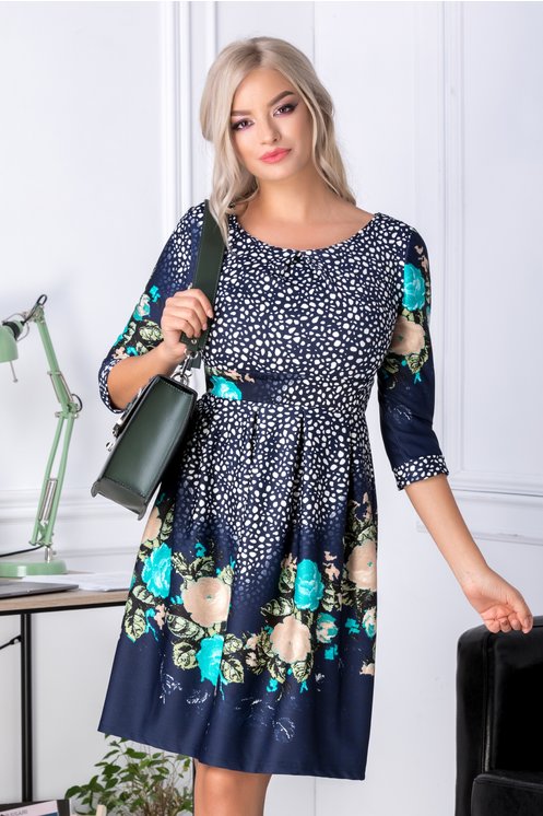 Rochie ieftina de zi midi cu imprimeuri in nuante de verde Rochie ieftina de zi midi cu imprimeuri in nuante de verde