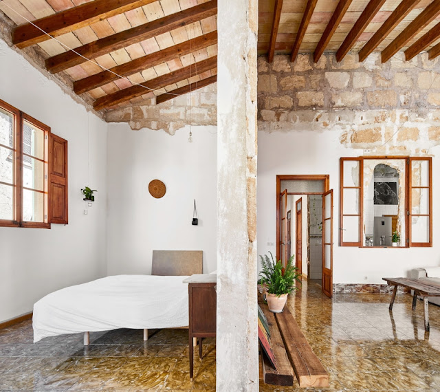 apartamento rescatado que deja sus raices expuestas chicanddeco