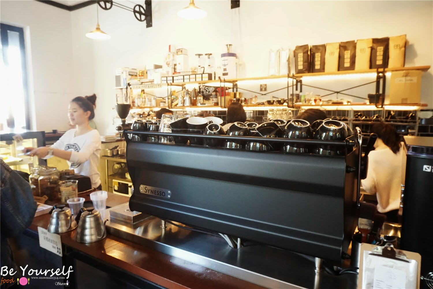 VCR Cafe Jalan Galloway Snowman · Sharing