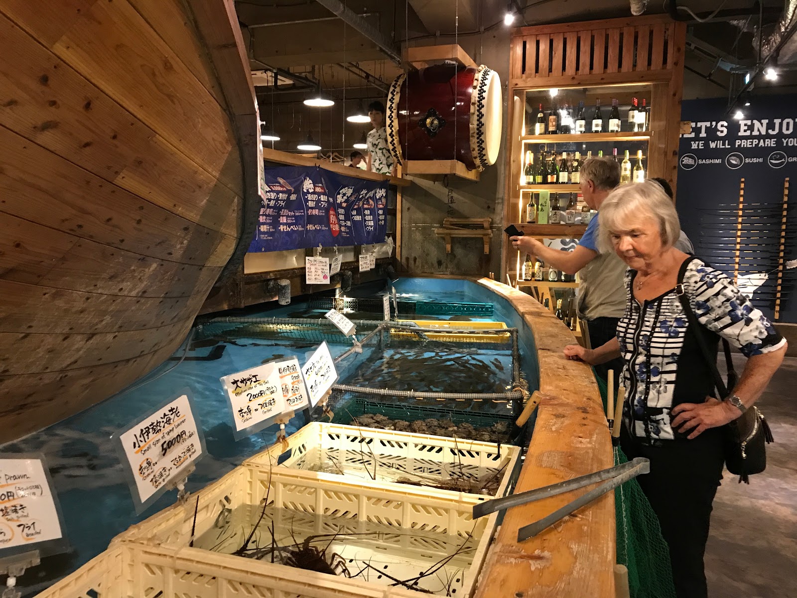 Vikingess Voyages Tokyo Restaurants Fish Your Own Meal At The Fishing Restaurant Zauo