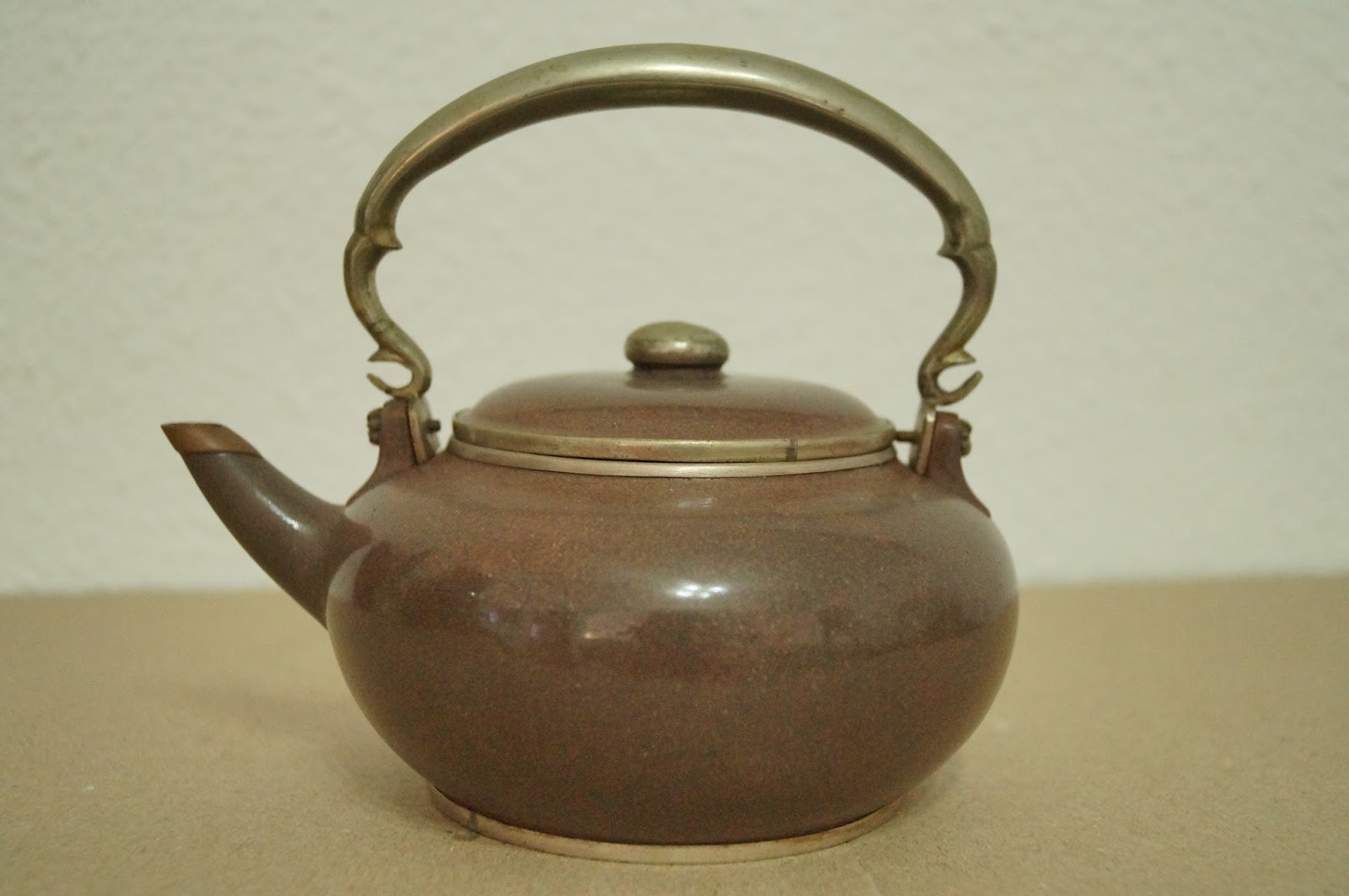 Alan's Cyber Museum Polished teapots of Yixing