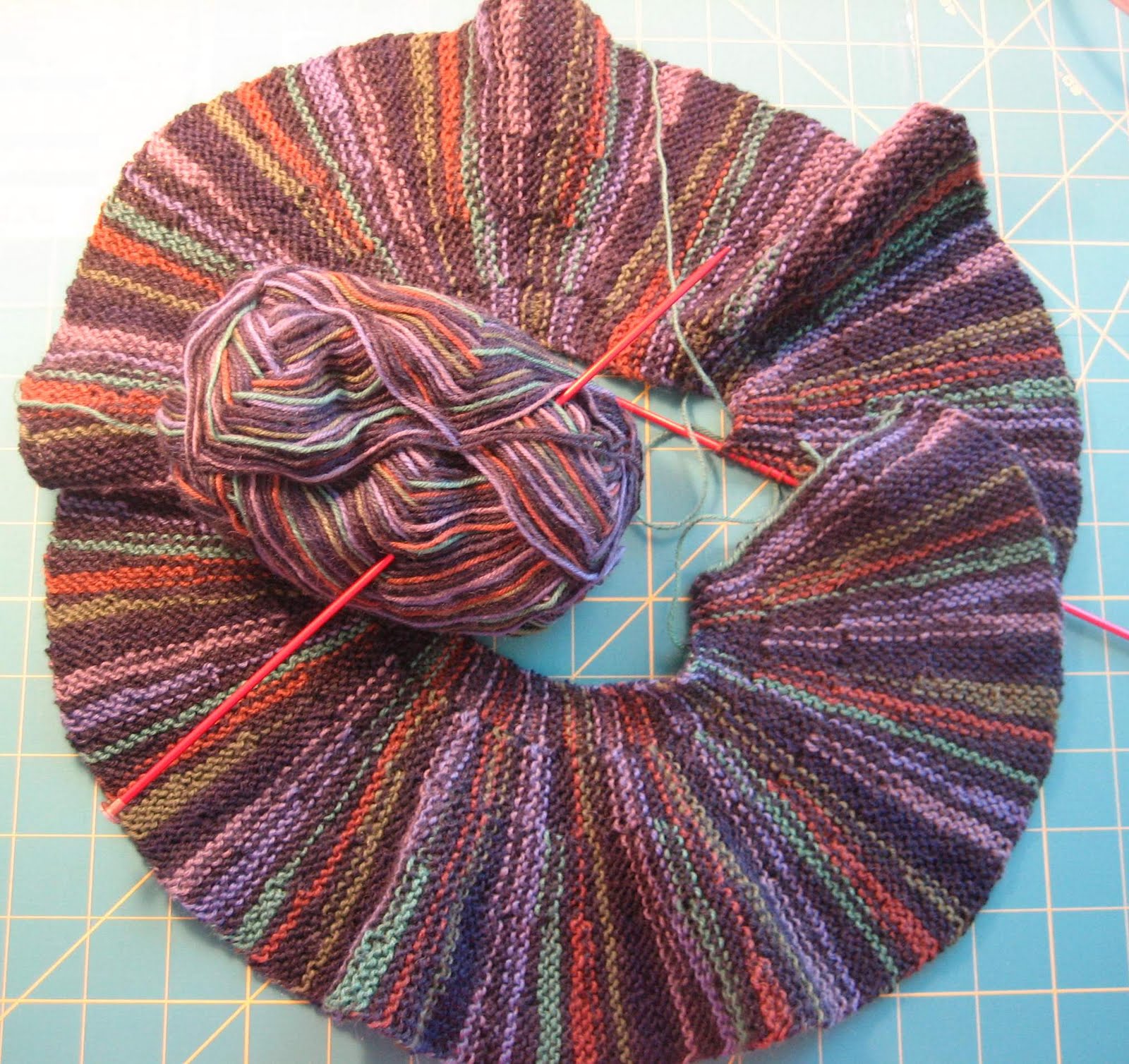 The Macaroni Monologues: Dizzy Knitter