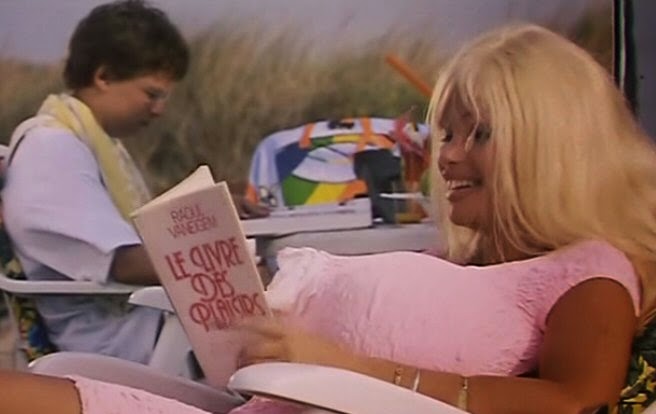 Films Et Séries Tv Avec Lolo Ferrari Just Screenshots: Camping Cosmos (1996 Belgium)
