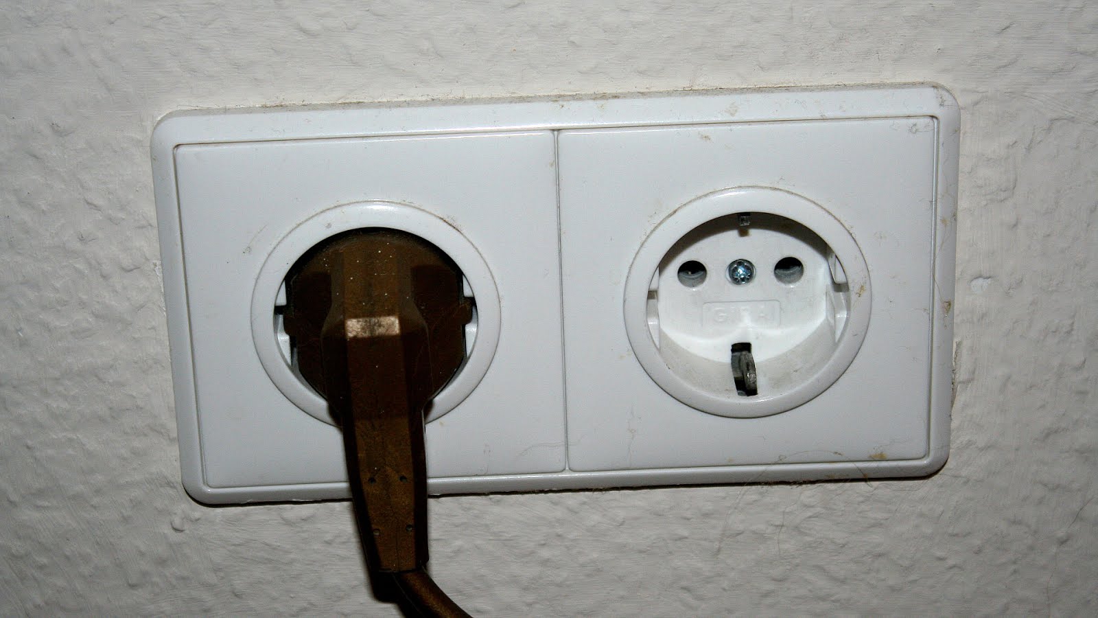 AC power plugs and sockets German German Choices