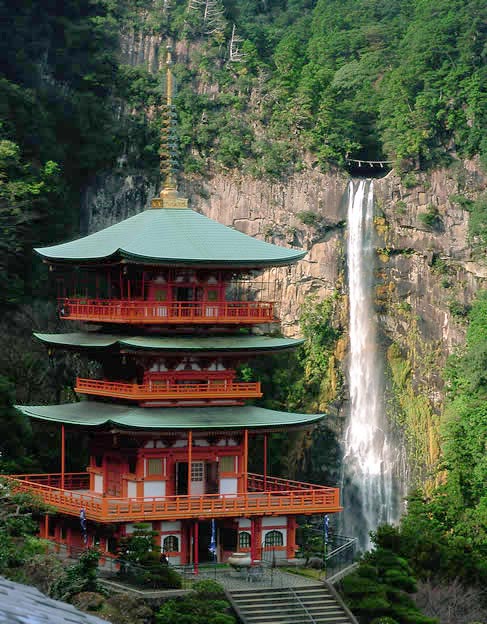 Famous World: Famous Places In Japan