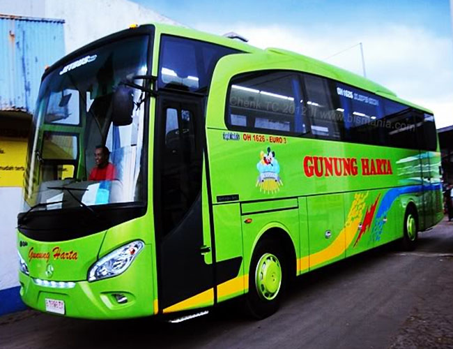 Gunung Harta: Misteri, Mitos, dan Realitas Pariwisata Bus di Indonesia