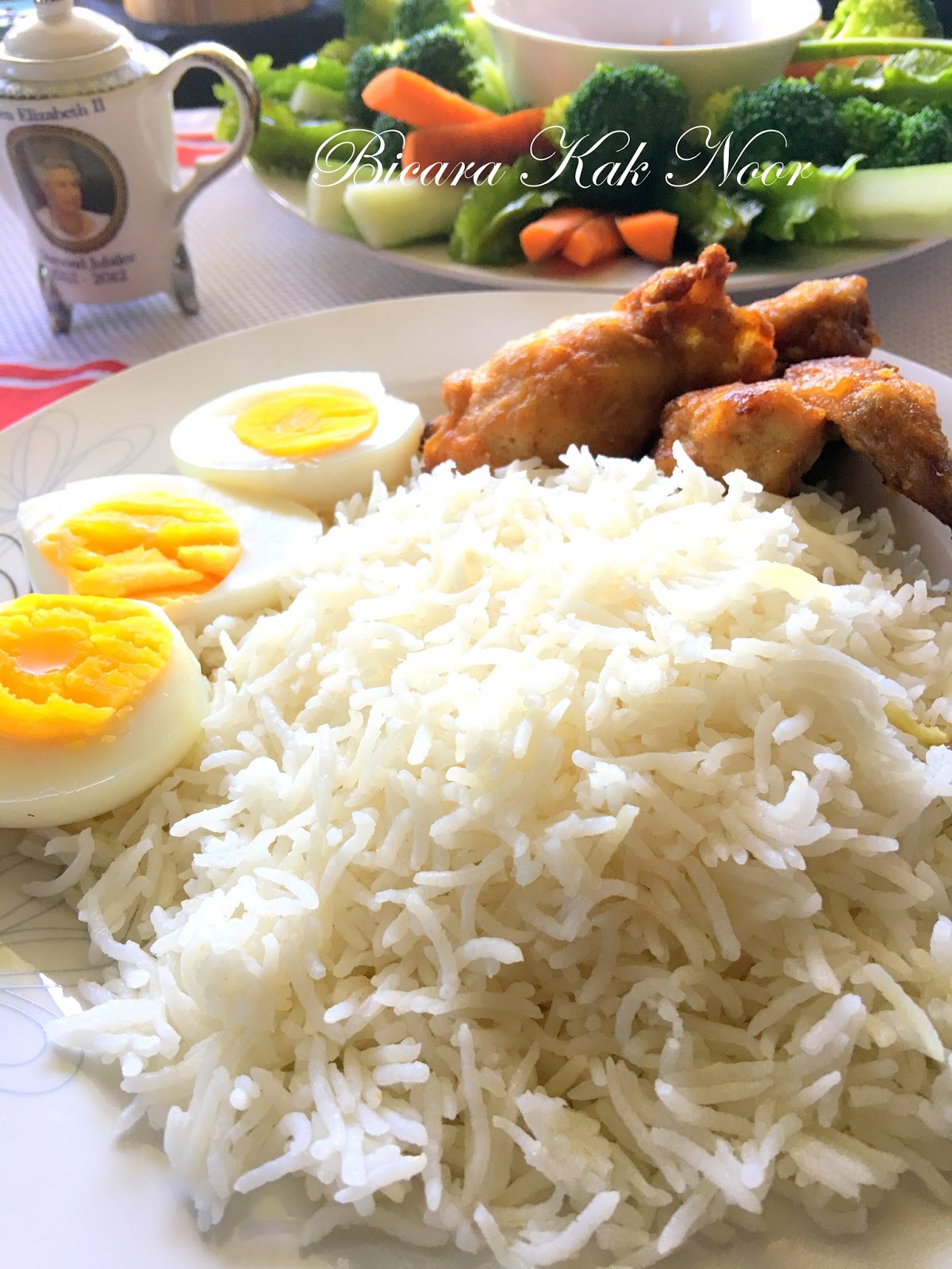 Nasi Lemak Basmati & Ulaman Juga Sambal Penyet Dapur Kak Noor