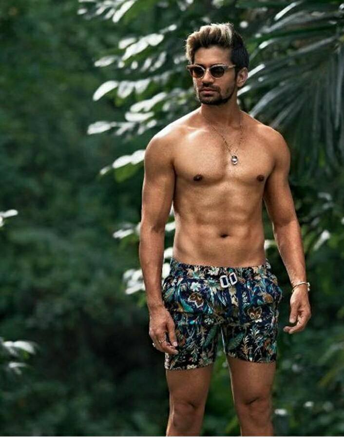 Never Shy To Expose Vishal Singh Shirtless Pics