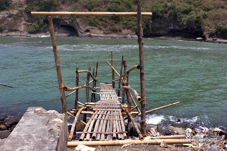 pantai suwuk kebumen