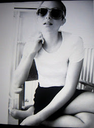 emma watson vogue bts mario hermione photoshoot granger potter harry screencaps testino photographed dec bonus fanpop feet anime barefoot suicideblonde