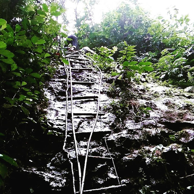 Curug Lojahan Blado Batang