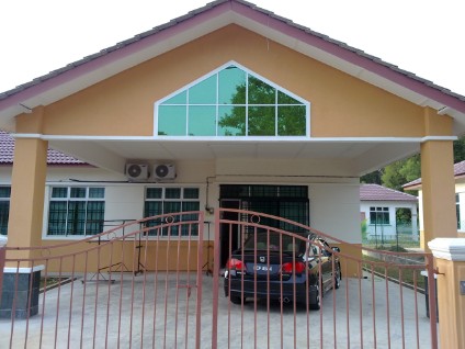 NORISH AQISYA: Perlukan Homestay Di Kuantan?