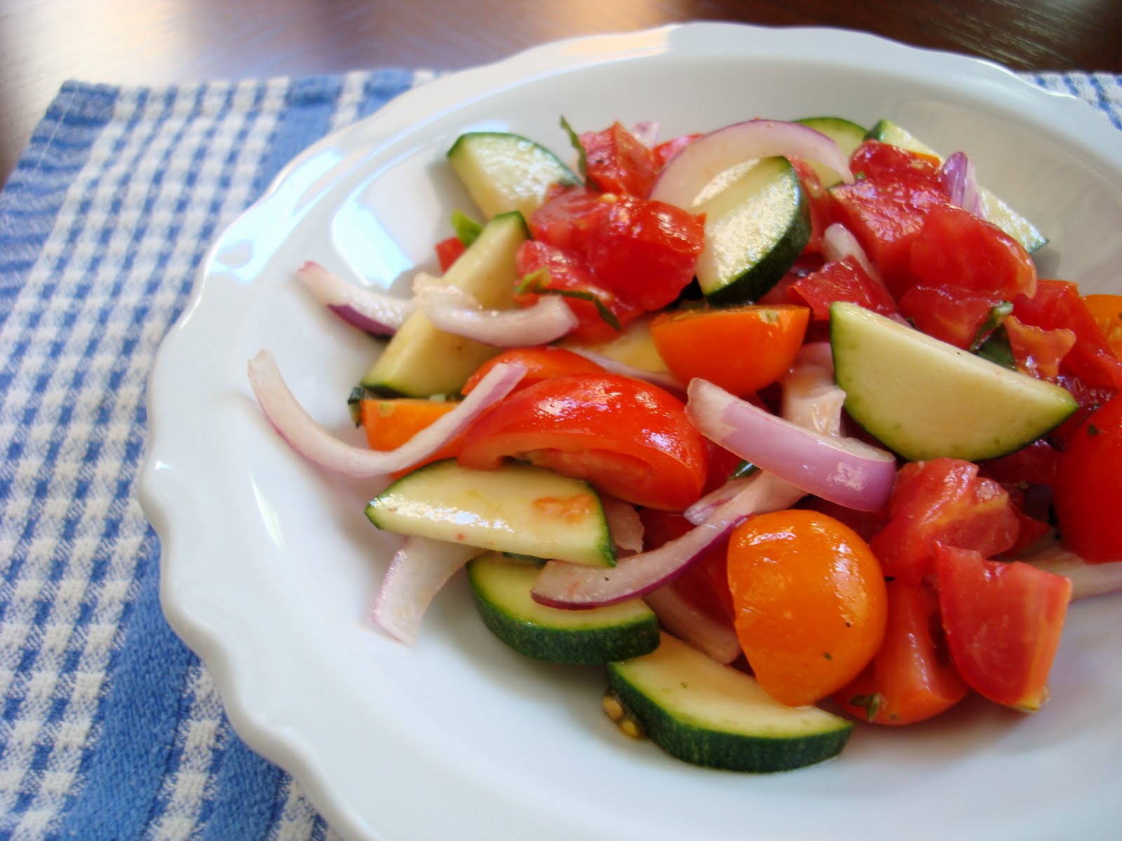 Garden Fresh Tomato &amp; Zucchini Salad Recipe ~ Healthy Journey Cafe