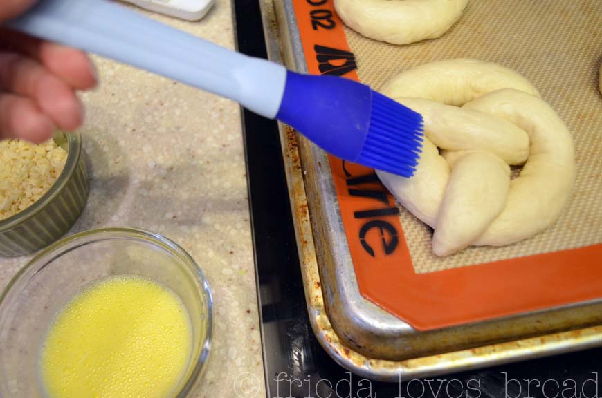 Frieda Loves Bread: Cool Kitchen Tool: OXO Dish Brush