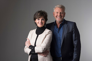 Martine van Os en Sybrand Niessen presenteren Geef om je hersenen