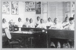 Kweek School (Sekolah Guru) di Probolinggo Kweek School (Sekolah Guru) di Probolinggo