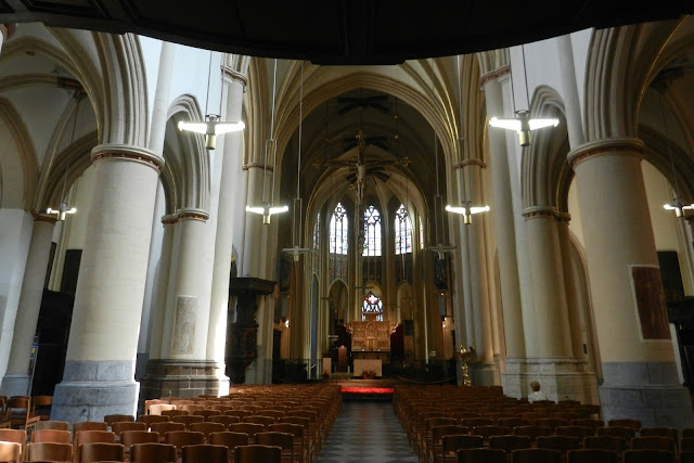 Belgia - Hasselt - katedra św. Kwintusa - wnętrze