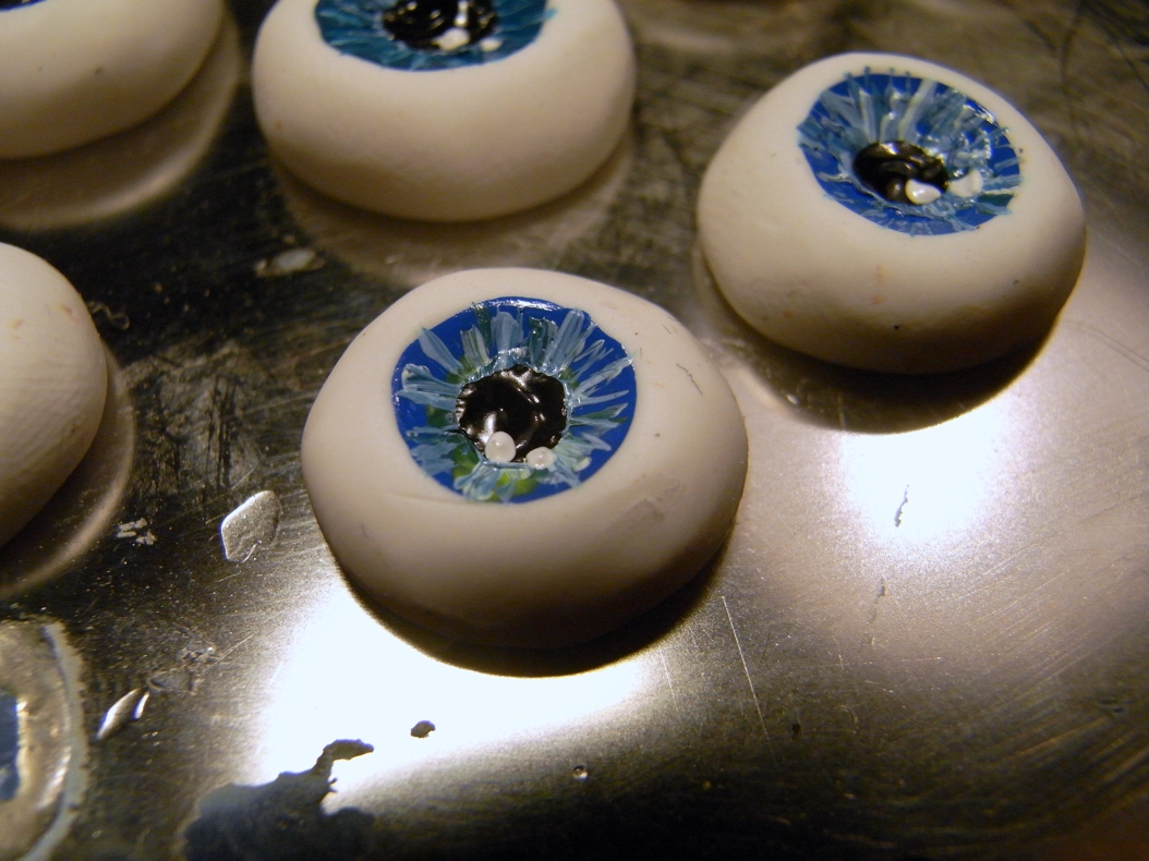 saraccino Look at me! Eyeballs made with polymer clay