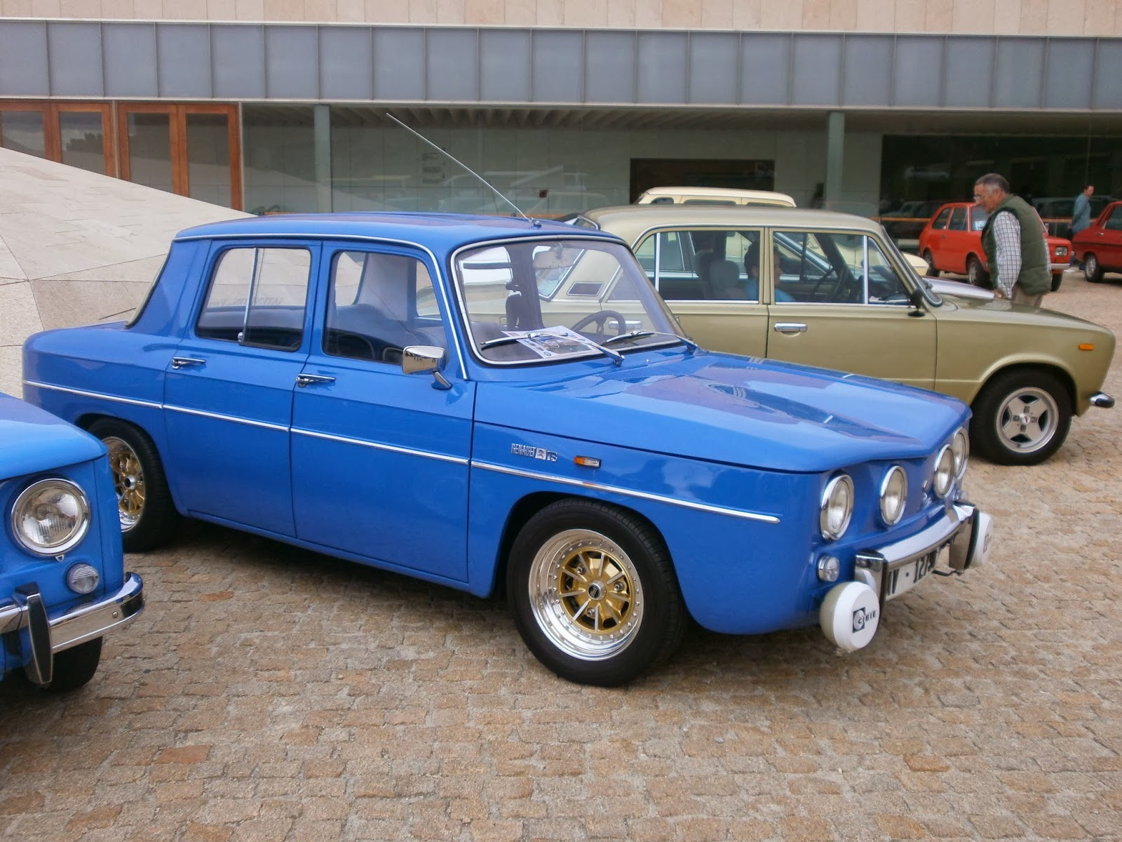 Смартфон renault 8 pro