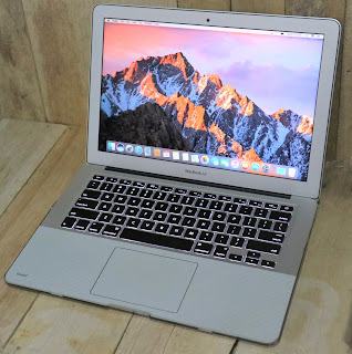 MacBook Air7,2 Core i5 (13-inch, Early 2015)