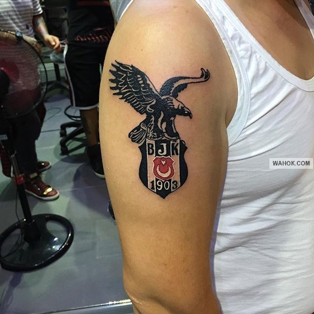 Gambar Tattoo 3D Logo Sepak Bola Dan Soccer Football Amerika Serta Club Gambar Tato Keren Simpel, Tato Terbaru Di bagian Vital,Tato tulisan keren di tangan, tato terbaik dunia paling popular, tato batik barong, tato didada cewek, tato cewek seksi, tato jepang, cina, india, gambar tattoo malaikat