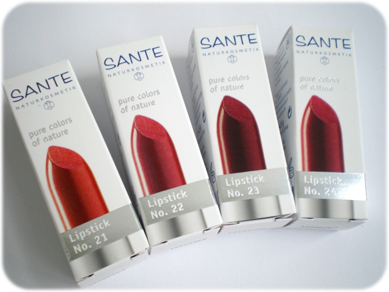 Sante Naturkosmetik Lipsticks - 21 Poppy - Coral Soft 24 Red, Raspberry 22 Pink, Jadeblüte Red, 23 Red