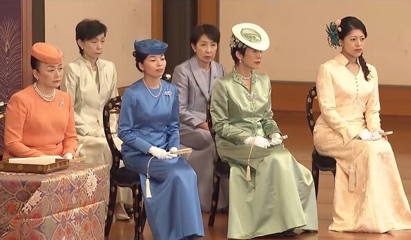 Empress Masako, Crown Princess Kiko, Princesses Mako, Kako, Nobuko, Akiko, Hisako, Tsuguko, Mikasa and Takamado
