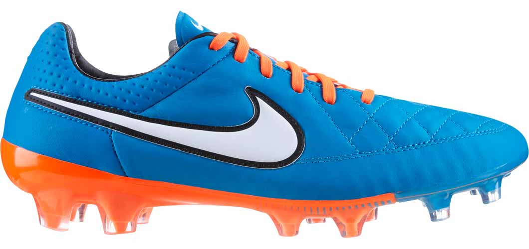 first nike tiempo