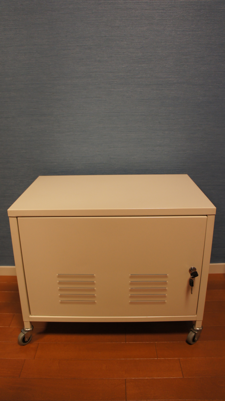 Sayonara Sale in Mitaka Small Ikea Lockable for 2,000 Yen