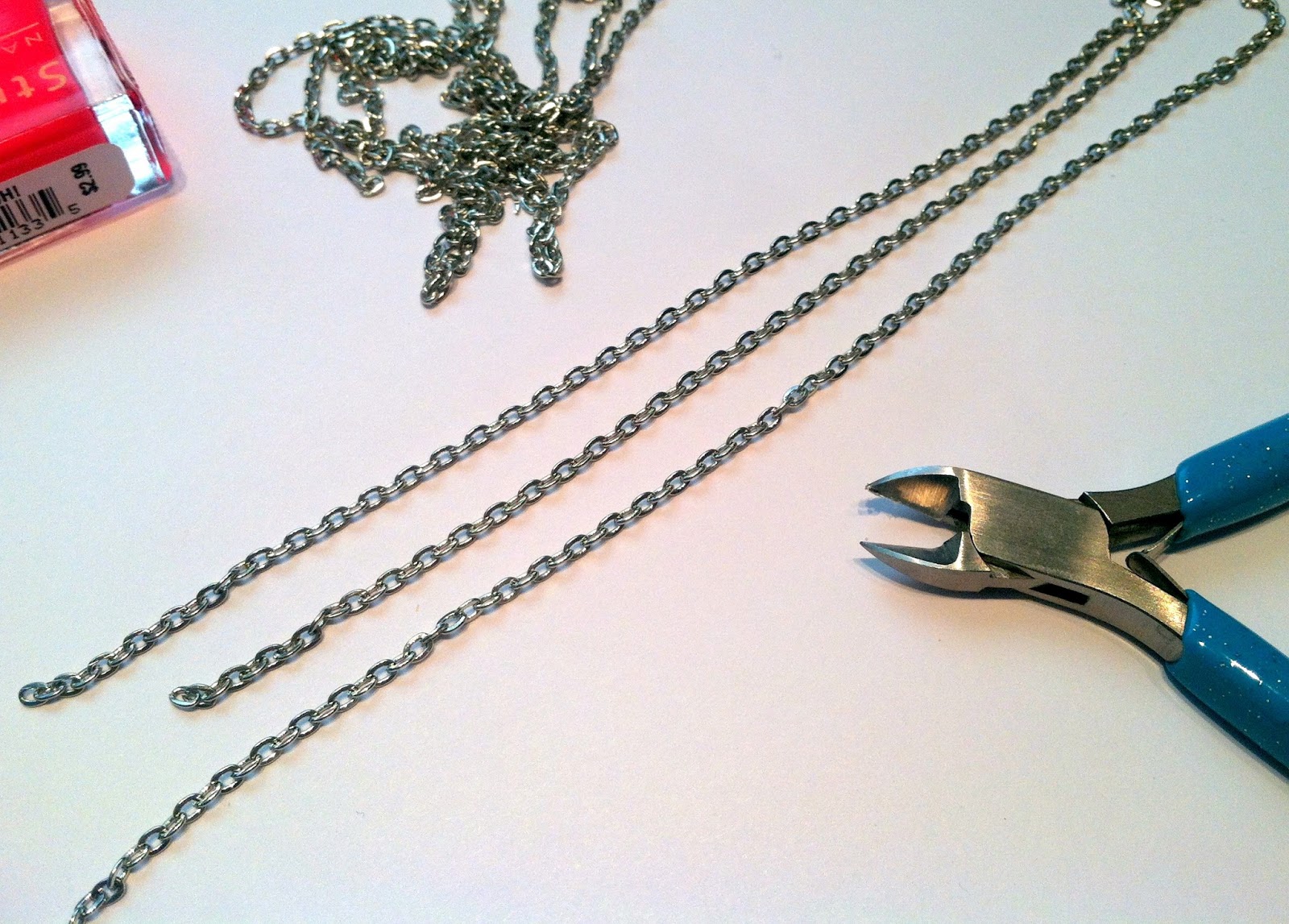 five sixteenths blog Make it Monday // DIY 3 Simple Chain Bracelets