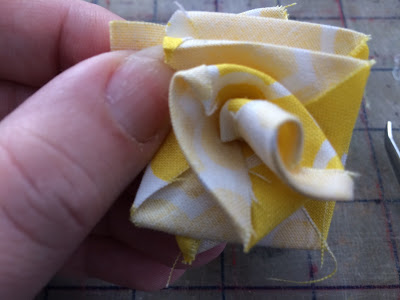 DIY fabric Flowers from scrap fabric for your next Party