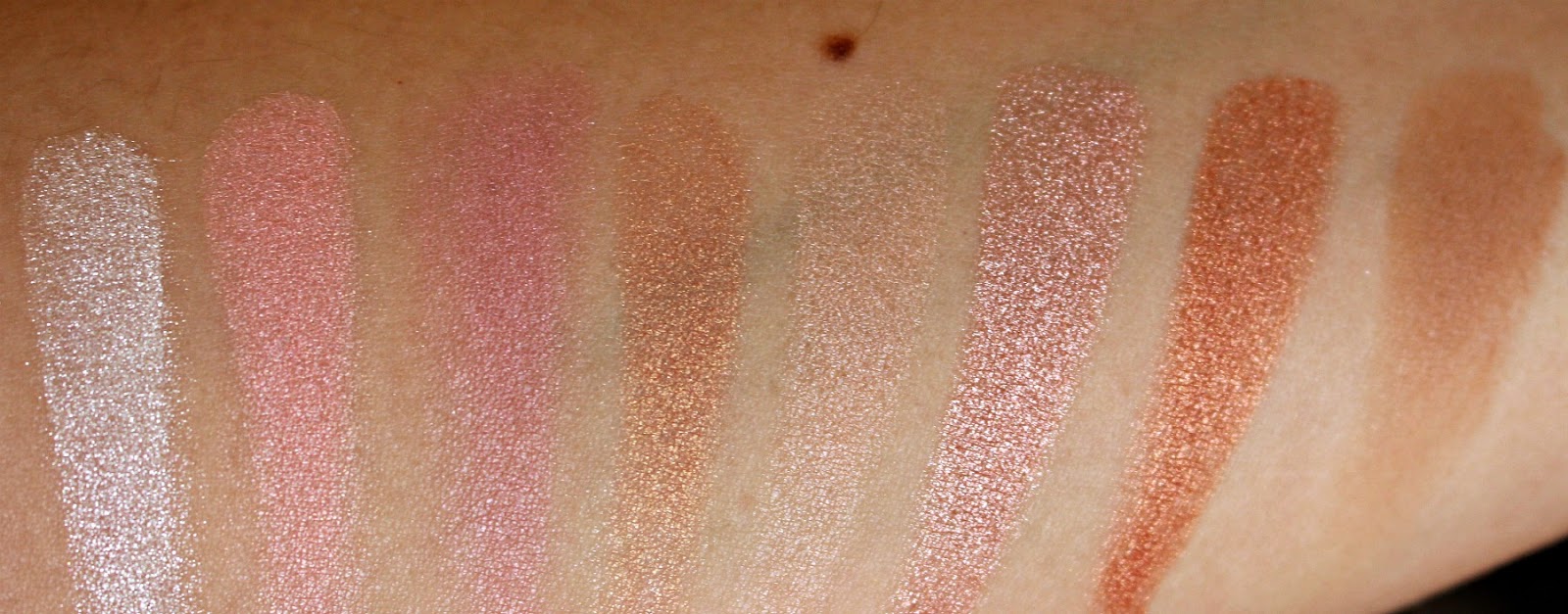 MakeUp Revolution ultra blush palette Golden Sugar swatches MakeUp Revolution ultra blush palette Golden Sugar swatches