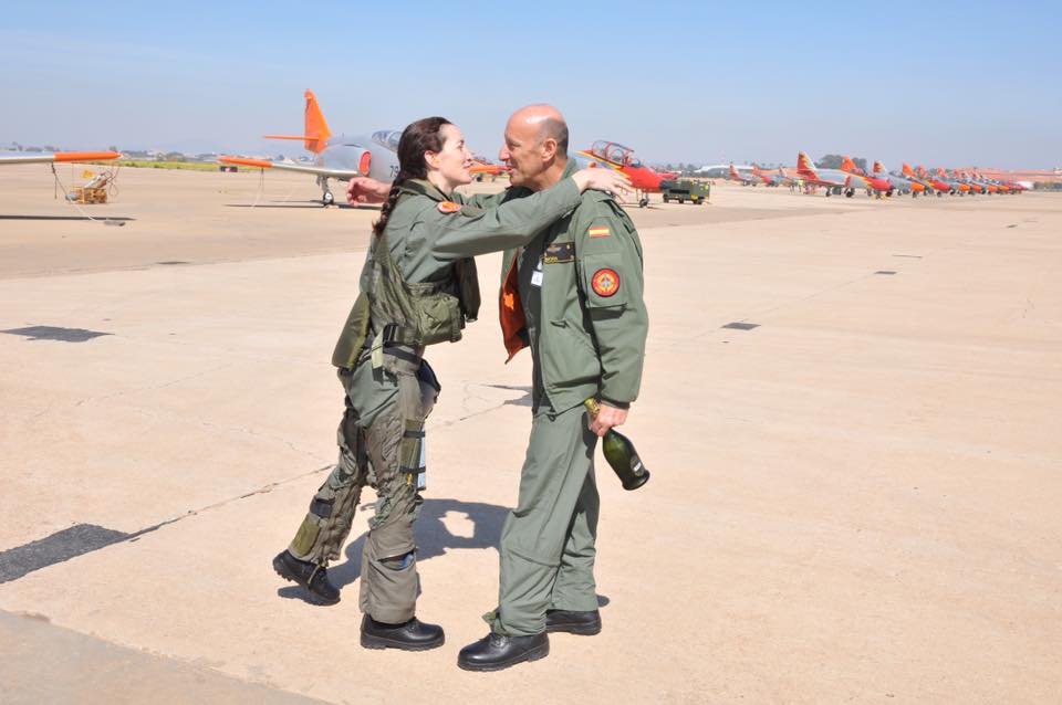 FIRST FEMALE PILOT FLIES PATRULLA AGUILA SPANISH AEROBATIC TEAM Blog