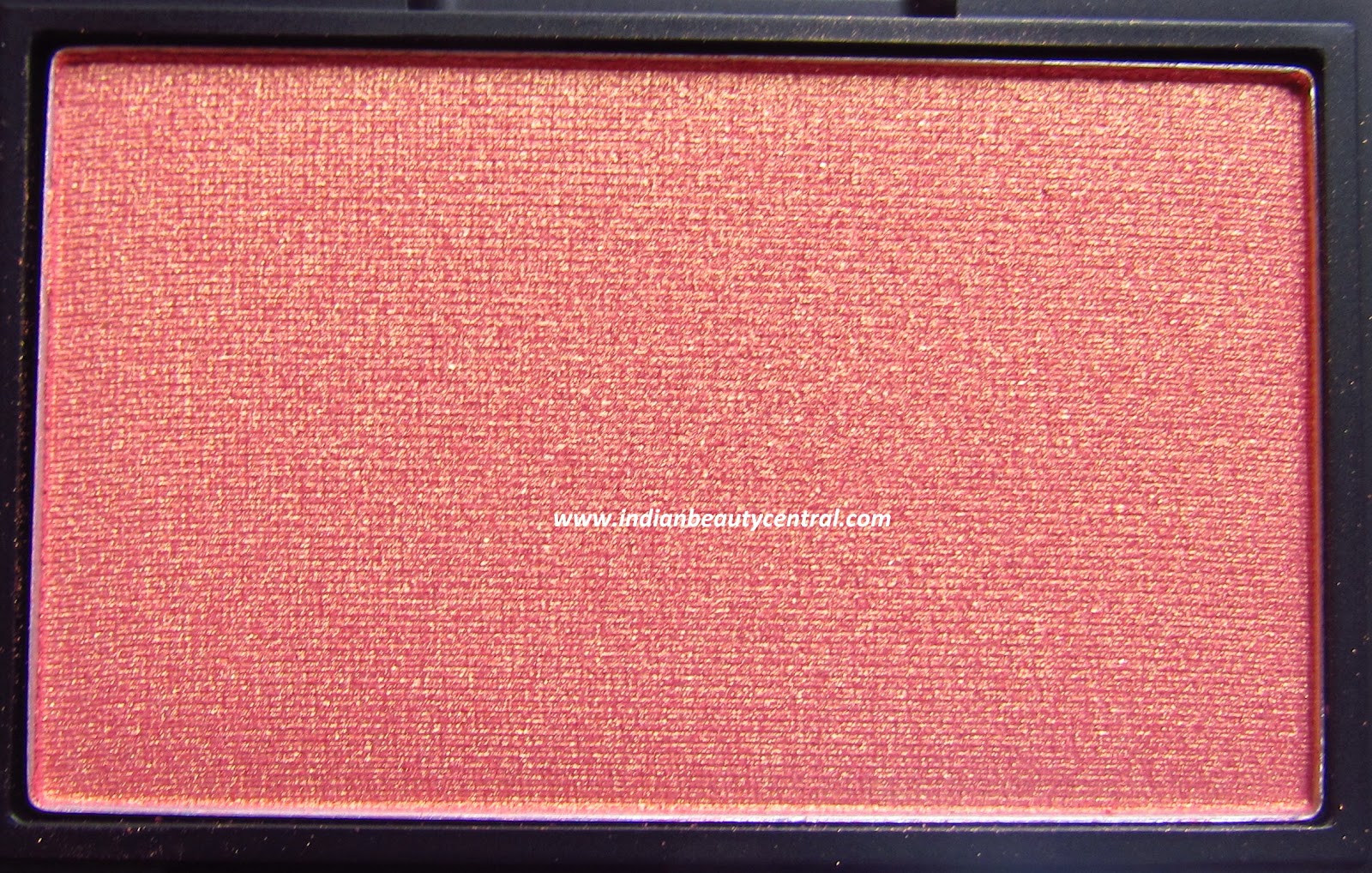 Indian Beauty Central Sleek Makeup Blush Sleek Gold review and swatches