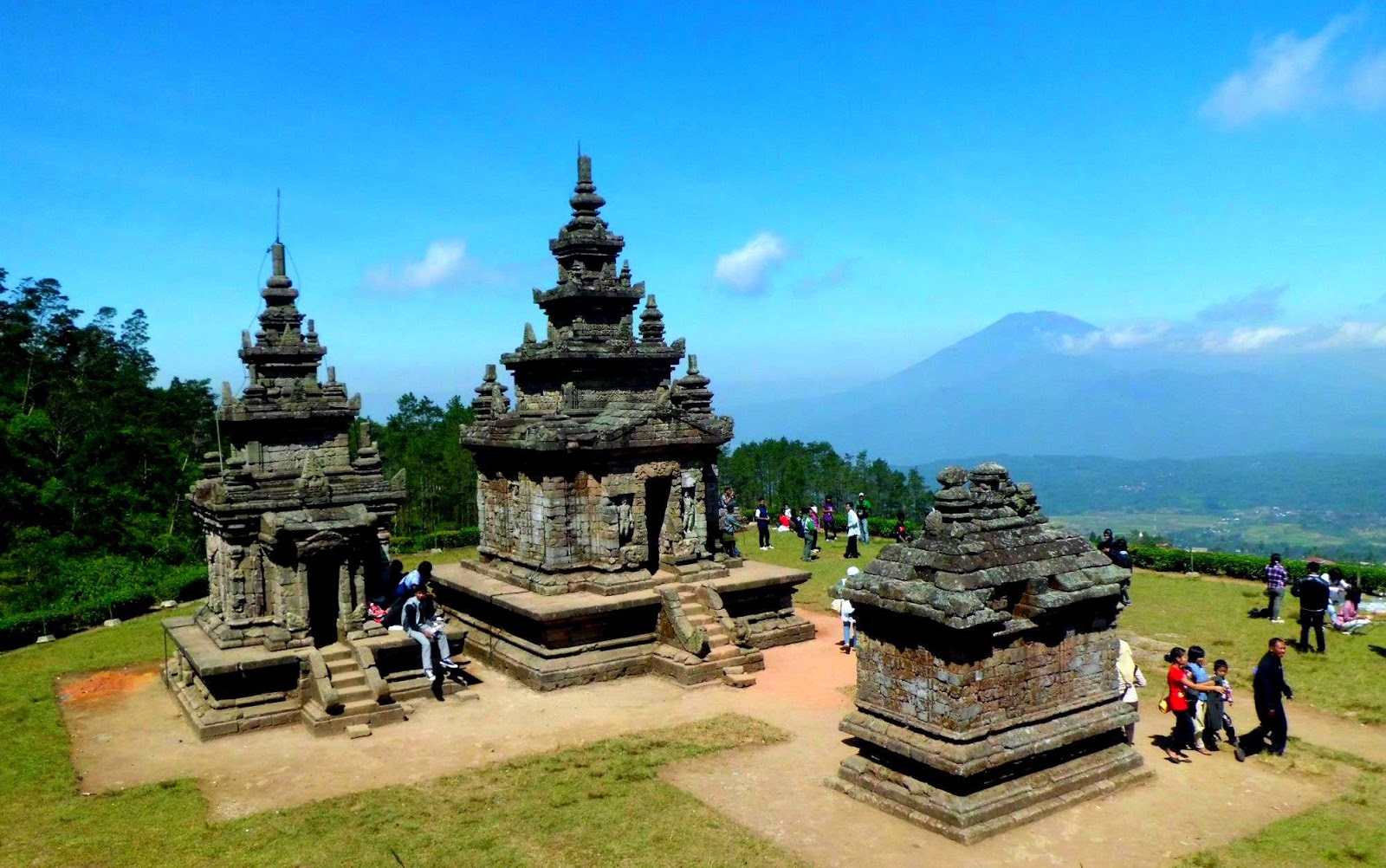 Capture the Breathtakingly Beautiful Gedong Songo Temple