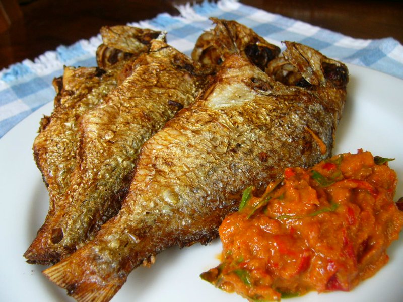 Memasak Ikan Goreng ~ Curhat Q