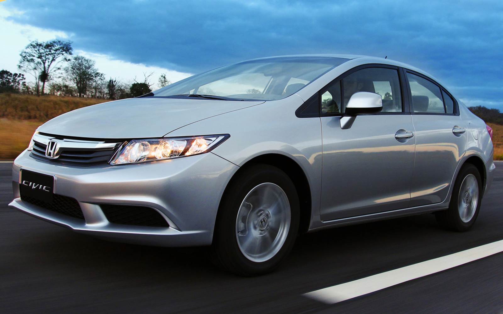 Honda Civic LXS 2015: preço parte de R$ 65.890 reais