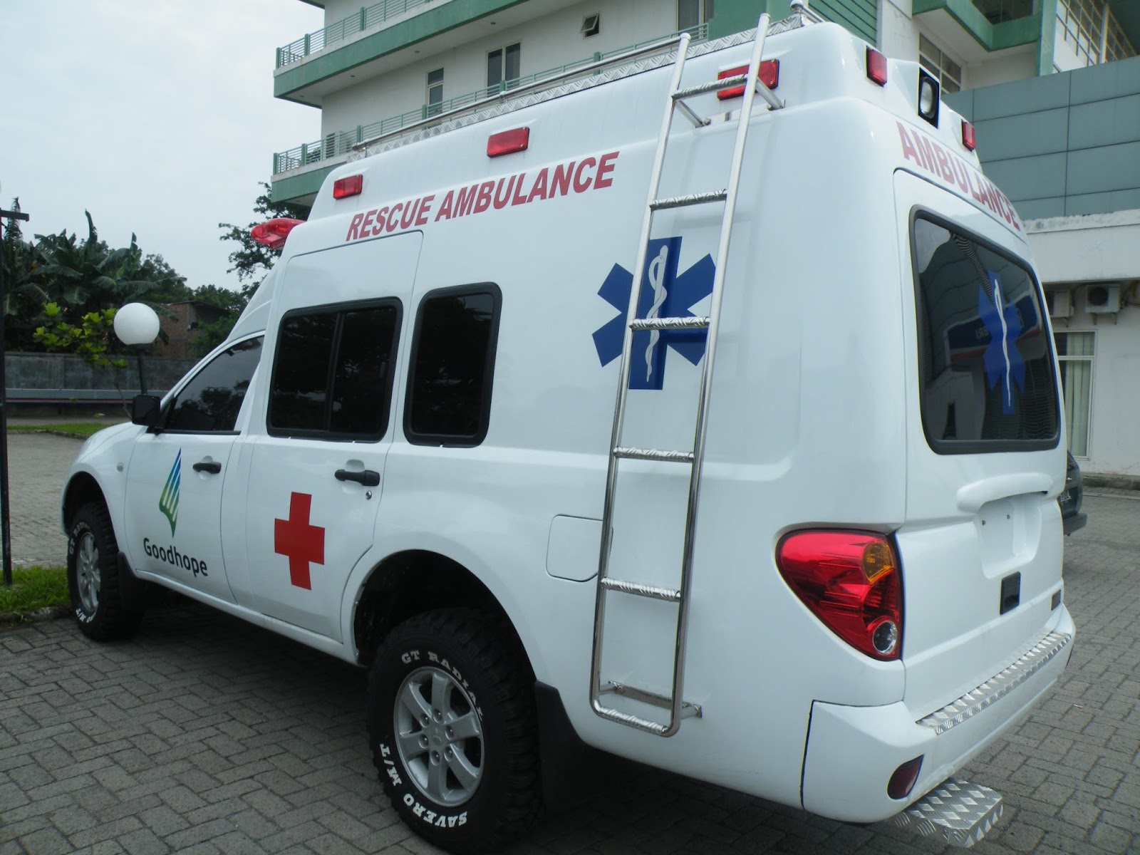 Мерседес 206d Ambulance